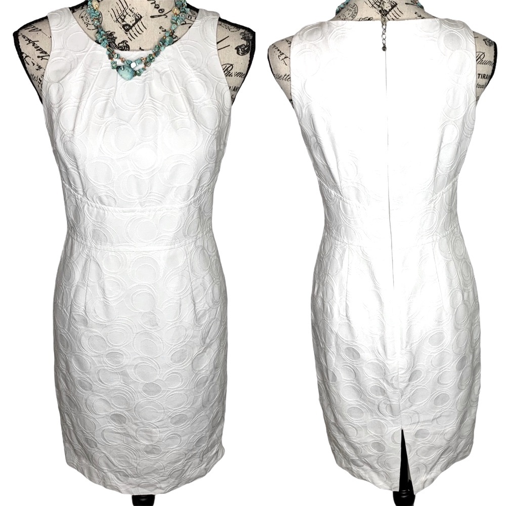 WHBM Textured Pleated Jewel Neck Sleeveless Little White Sheath Cocktail Dress 2